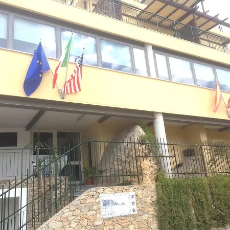 Holiday Ξενοδοχείο